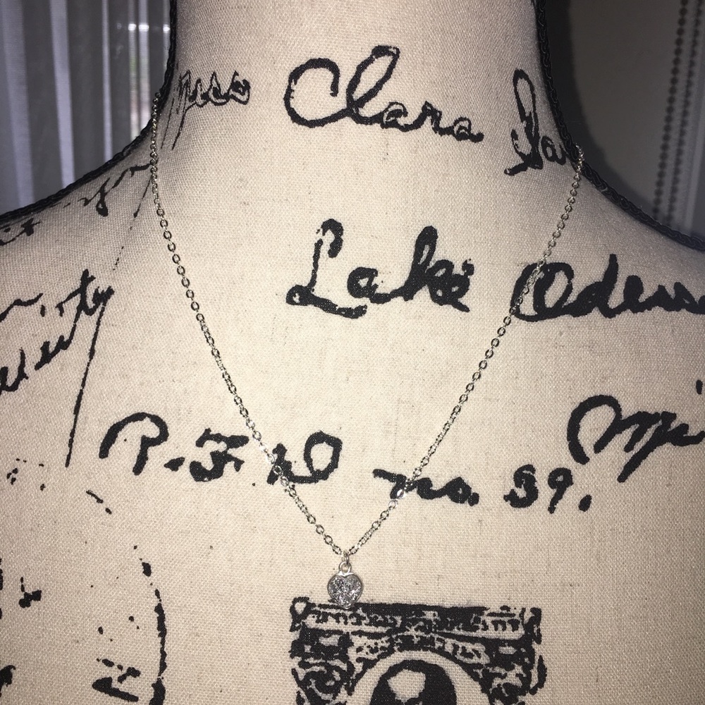 🎉13XHP🎉 Silver Druzy Heart Necklaces - Picture 4 of 7